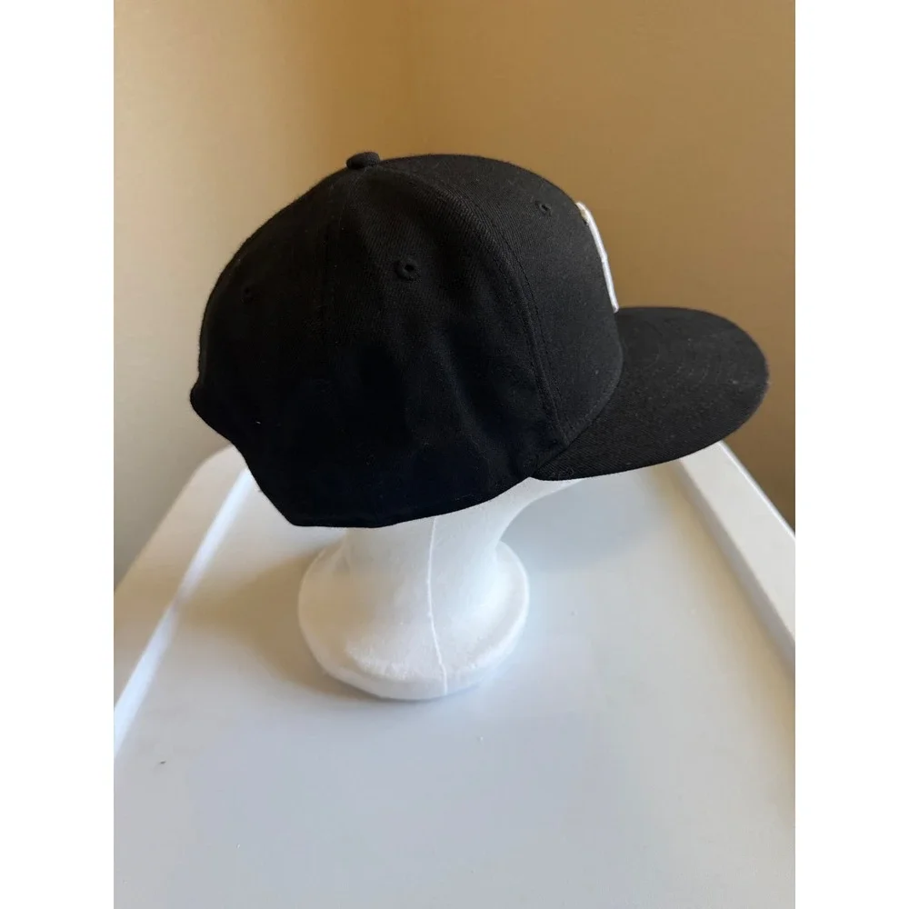 New Era 9FIFTY Boston Red Sox Snapback Hat Black Wool Flat Brim MLB Cap